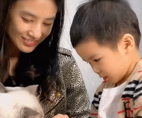 3 / 6 新浪娱乐讯 4月11日晚,黄圣依老公杨子也在个人社交平台晒出一