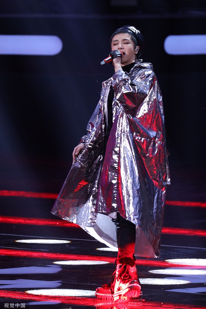 华晨宇风衣_华晨宇头像