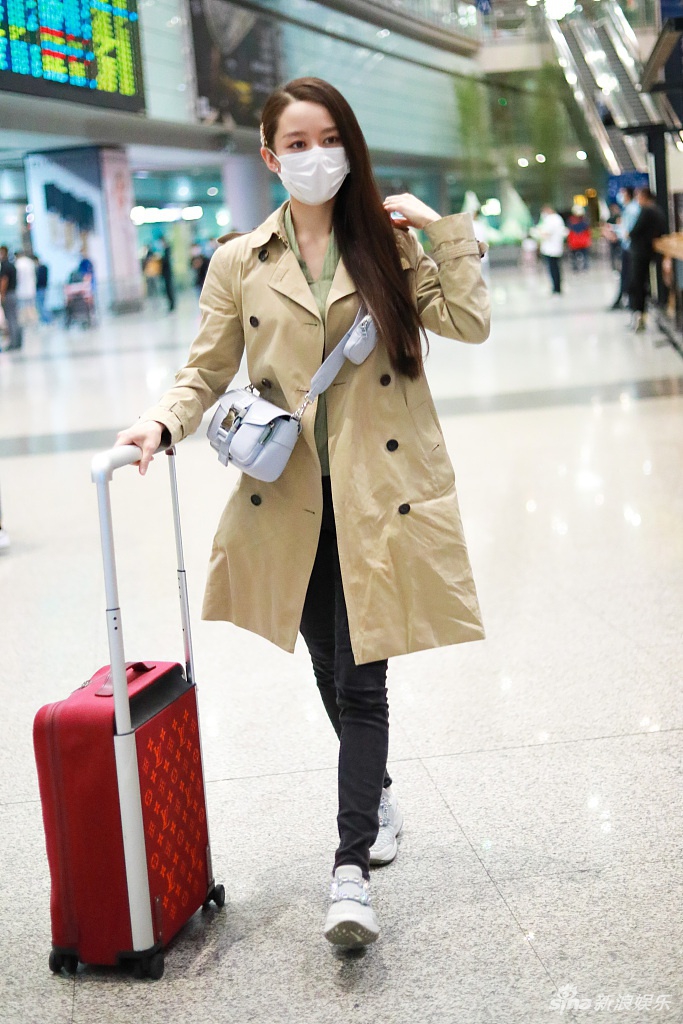 甜美度风衣_和平精英黄金风衣图片