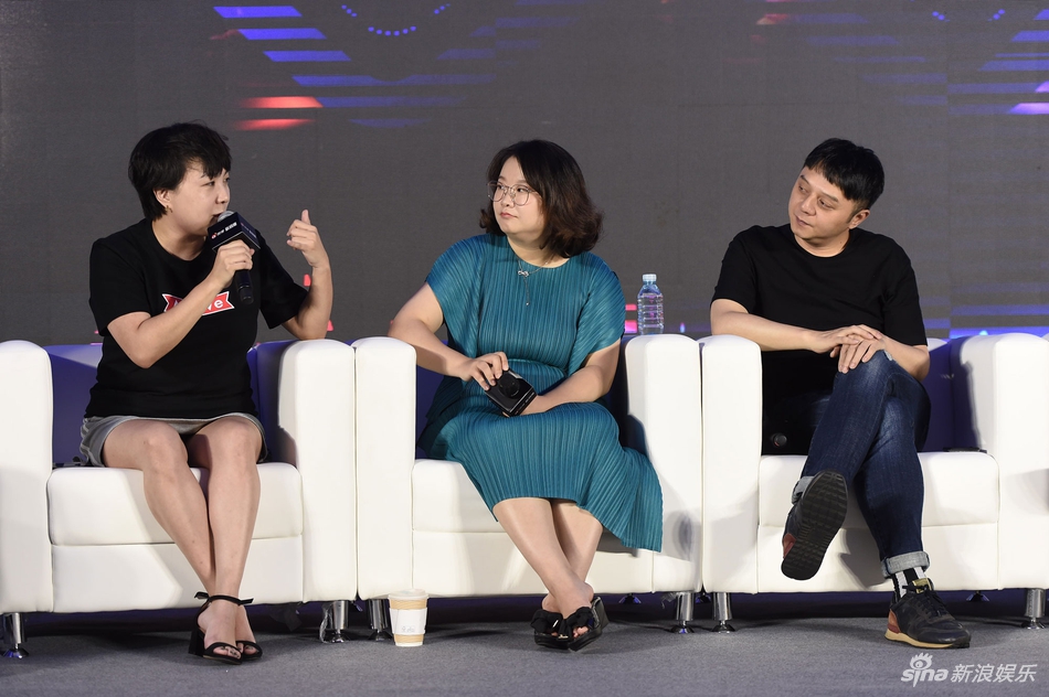 新浪潮论坛举行 众大咖谈音乐综艺是否改变了音乐圈