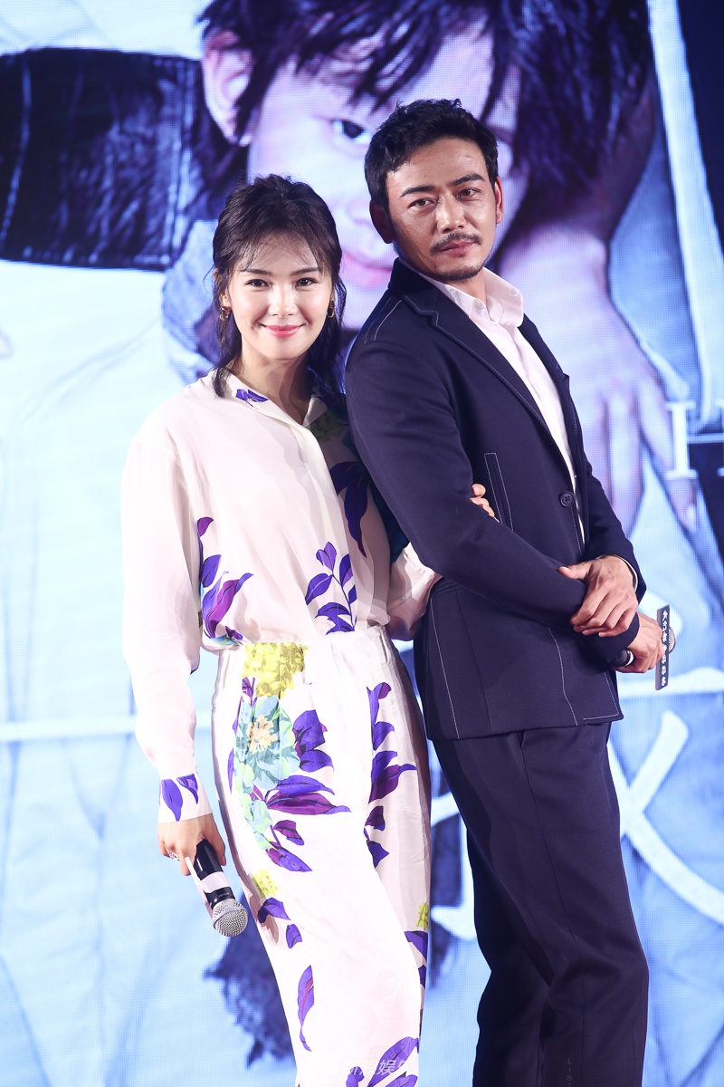 刘涛杨烁再合作新剧 默契连拍CP感爆棚