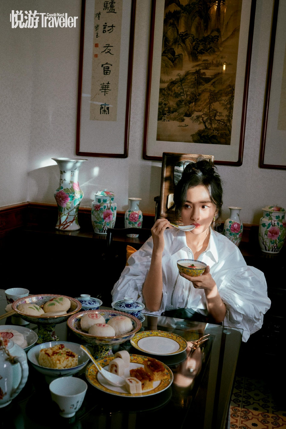 组图：杨幂复古风质感大片释出 手拿糖葫芦摆拍年味十足_15