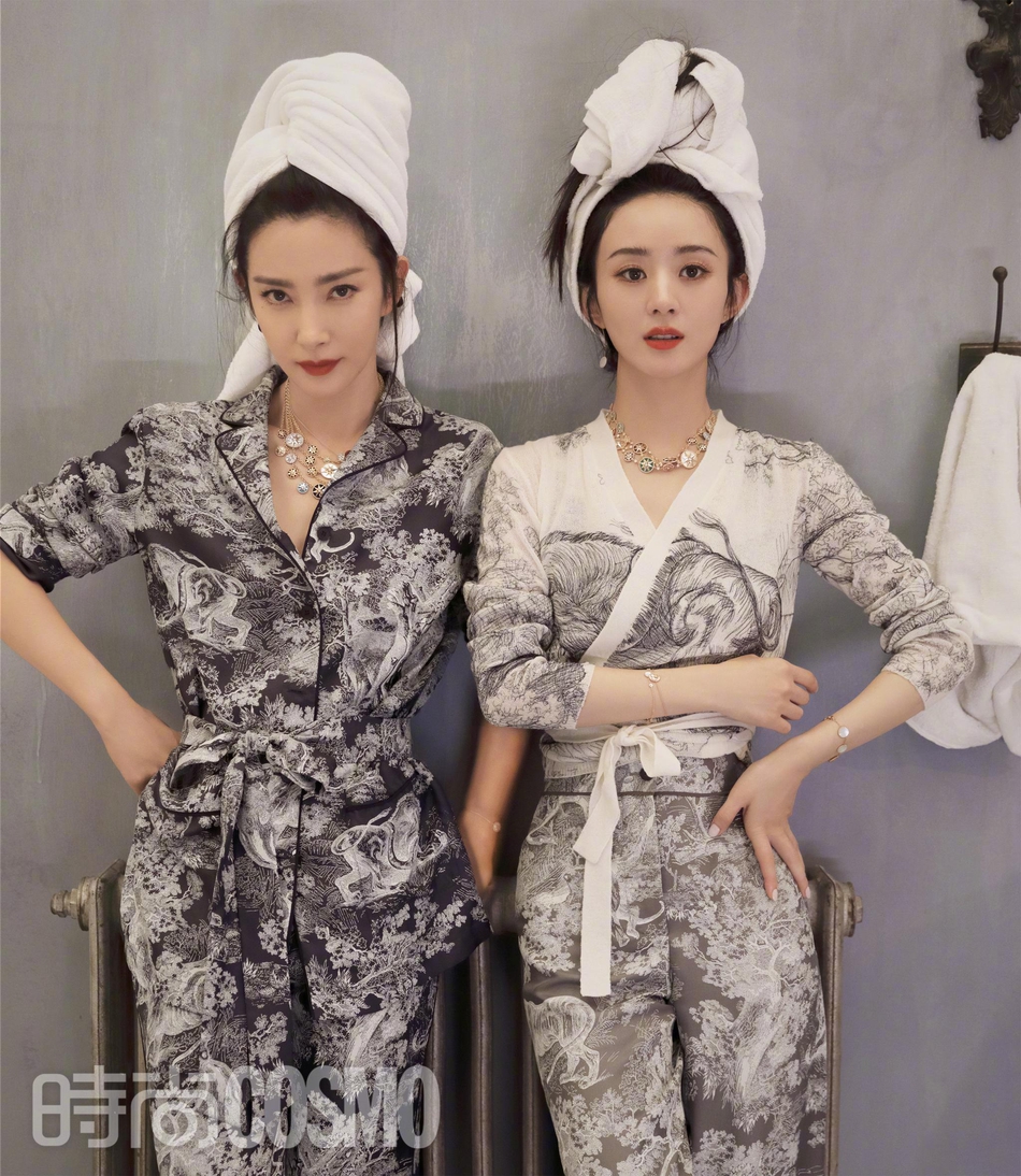 组图:李冰冰赵丽颖合体拍杂志 穿水墨印花睡衣戴墨镜时尚个性