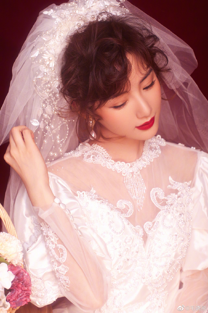 拍婚纱的妆容_婚纱妆容(2)