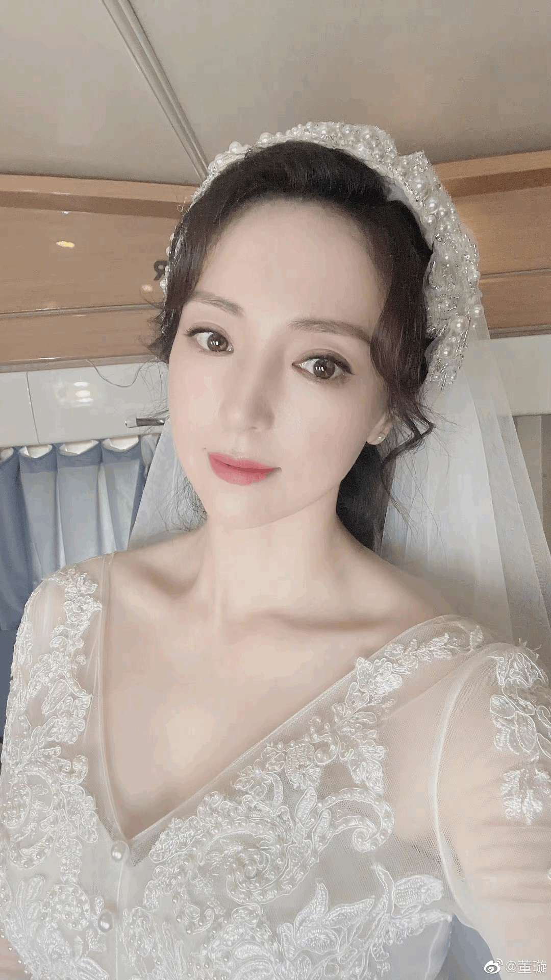 拍婚纱的妆容_婚纱妆容(3)