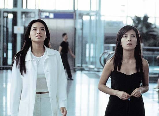 组图:《夕阳天使》了解一下!舒淇赵薇为胡歌捧场后台同框