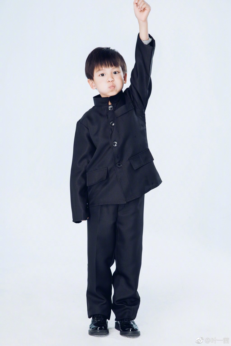 中山服婚纱照_旗袍中山服婚纱照(3)