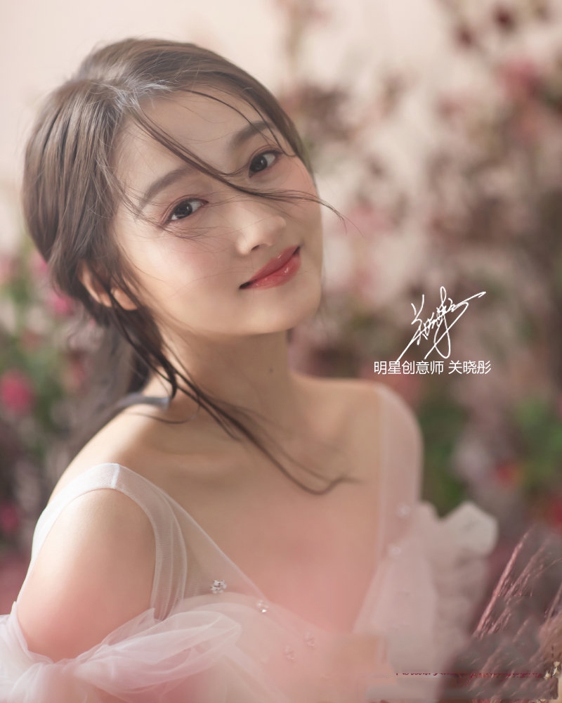 鹿晗婚纱_关晓彤鹿晗婚纱合照(2)