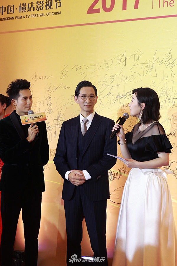 组图:王劲松获"文荣奖"最佳男配角 实力表演屡获殊荣