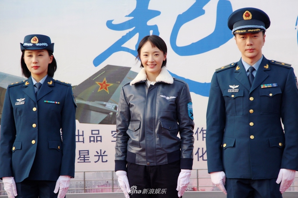 军旅题材电视剧《飞行少年》曝光剧照 孙铱演绎飞行员