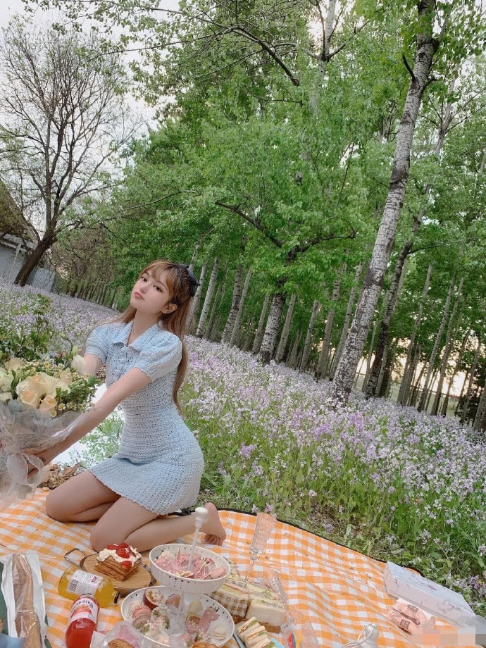 谭警官与气球哥-乐鱼app(leyu)官方网站-乐鱼官网