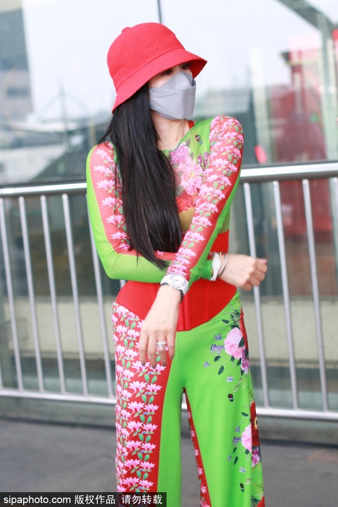 红绿穿搭汉服图片大全,红绿穿搭汉服图片大全女