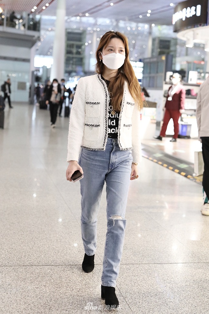 卢琳-乐鱼app(leyu)官方网站-乐鱼官网