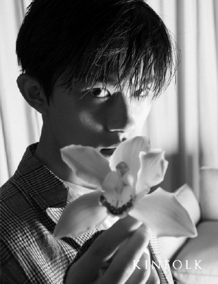 阿迪达斯清风系列