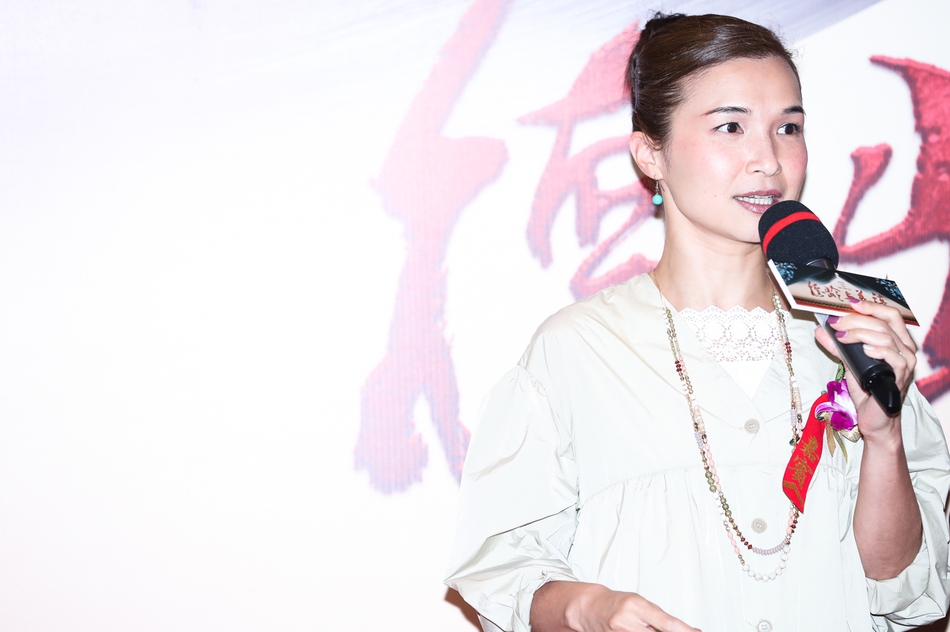 组图：德龄与慈禧北京发布会 郑云龙粉白上衣现身感谢前辈