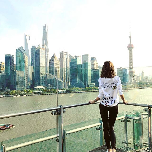 组图：林志颖娇妻分享贵妇生活 与闺蜜喝下午茶拍美照