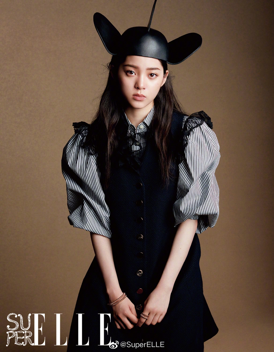 00后小花PK！欧阳娜娜文淇合体登封 一个淑女一个大佬