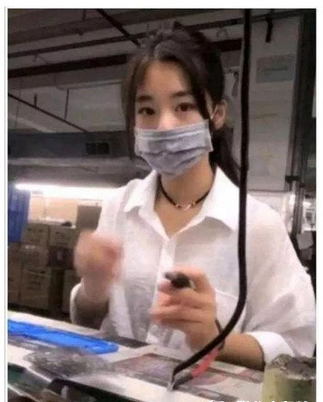 摘人口罩女_戴口罩头像女
