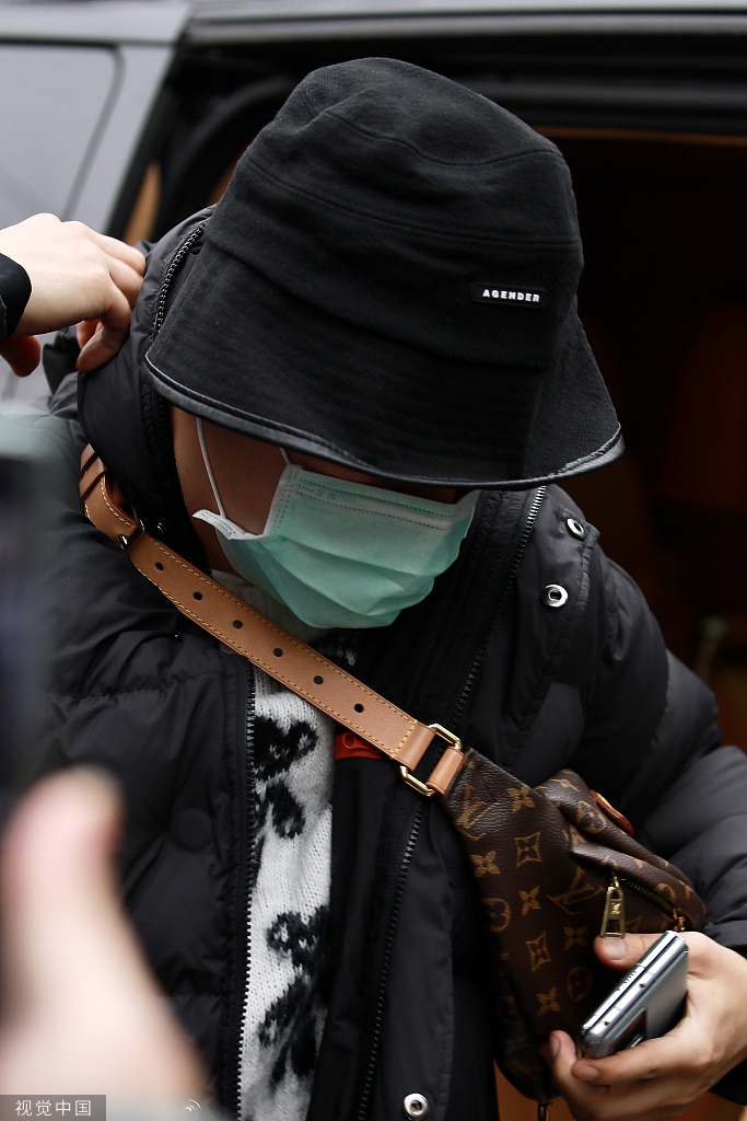 组图：2022央视春晚第二次大联排 贾玲张小斐任嘉伦包贝尔等现身_7