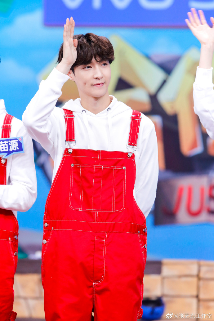 梅西女友-乐鱼app(leyu)官方网站-乐鱼官网