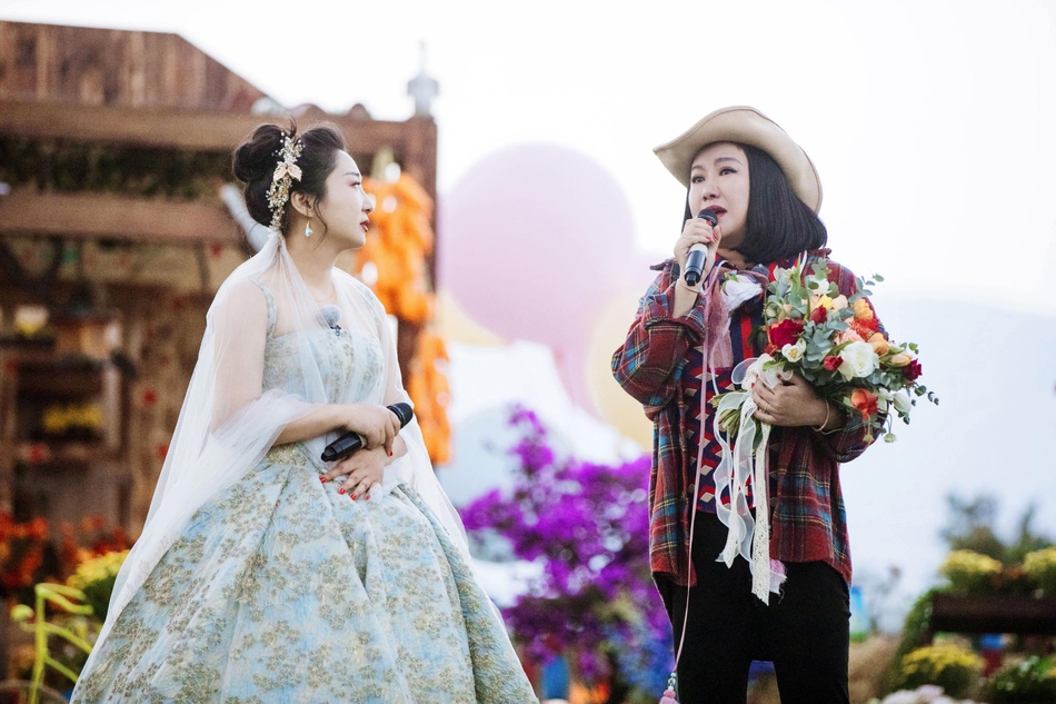 复古宫廷婚纱_复古宫廷婚纱照(3)