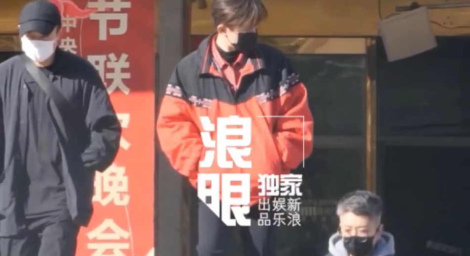 组图：2022央视春晚第三次大联排 李宇春赵丽颖易烊千玺等现身_14