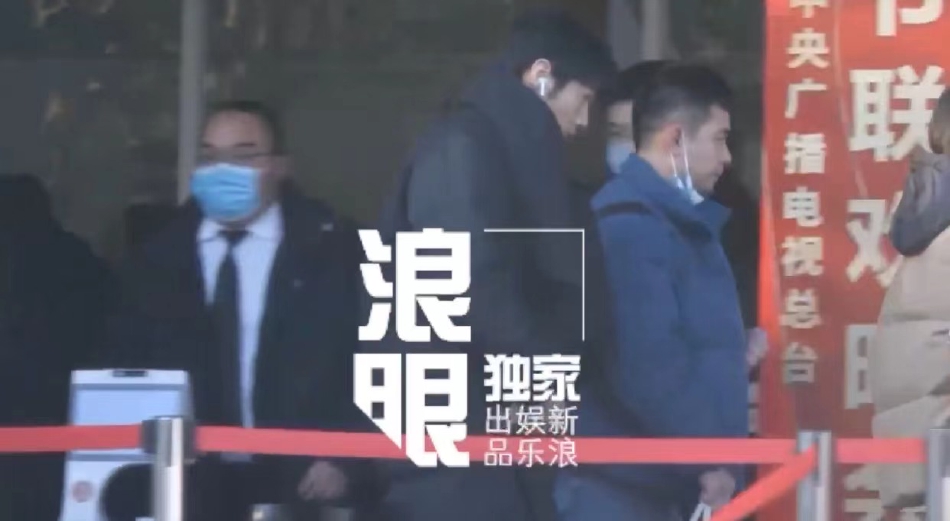 组图：2022央视春晚第三次大联排 李宇春赵丽颖易烊千玺等现身_21