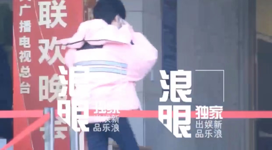 组图：2022央视春晚第三次大联排 李宇春赵丽颖易烊千玺等现身_49