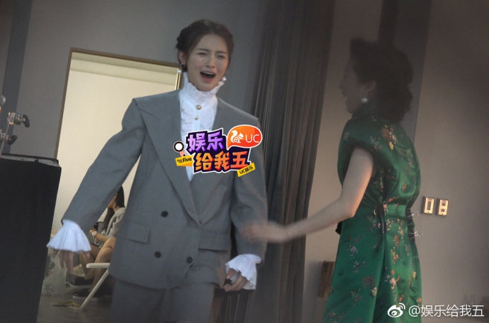 孟美岐微博图片