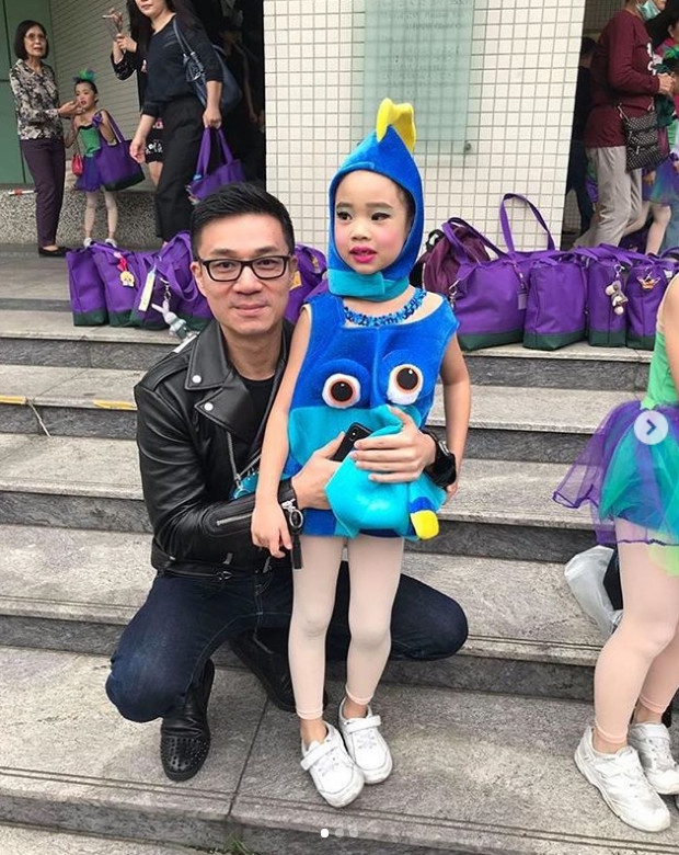 组图：小S母女四人同框！女儿大长腿吸睛亲子活动未见老公许雅钧