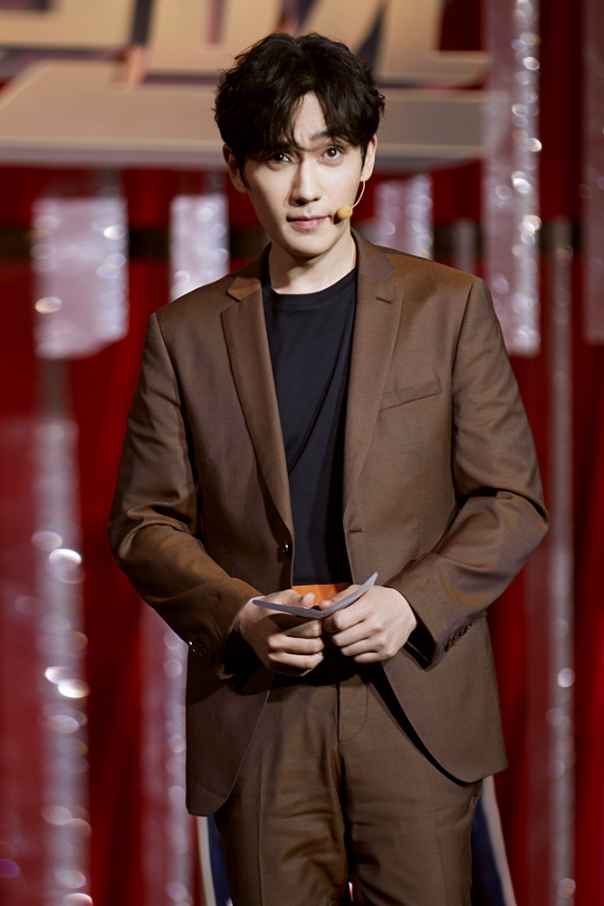 HE6h-hshmsth3088346.jpg