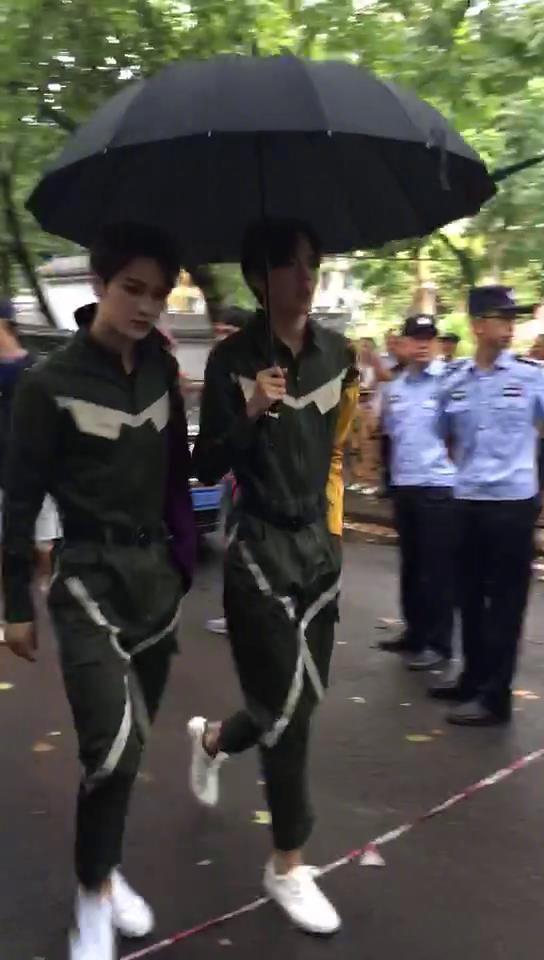 朱正廷女友程潇图片