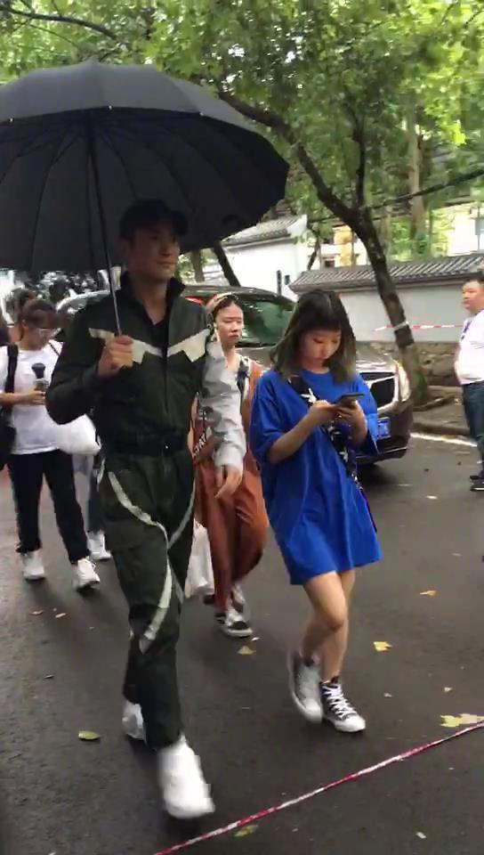 朱正廷女友程潇图片