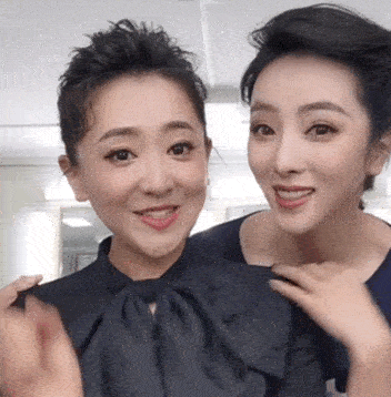 1 / 7 新浪娱乐讯 5月7日晚,央视主持