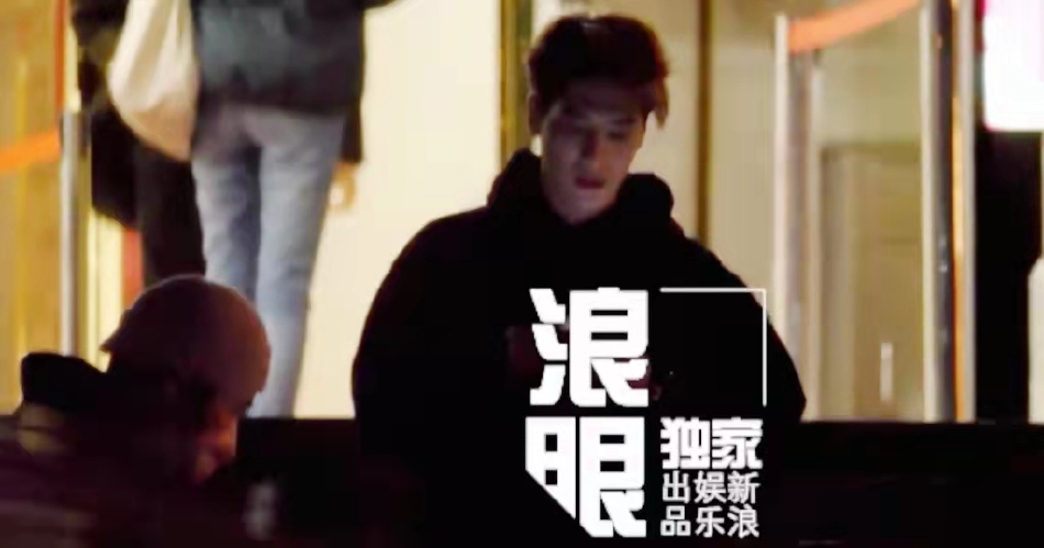 组图：2022央视春晚第三次大联排 李宇春赵丽颖易烊千玺等现身_9