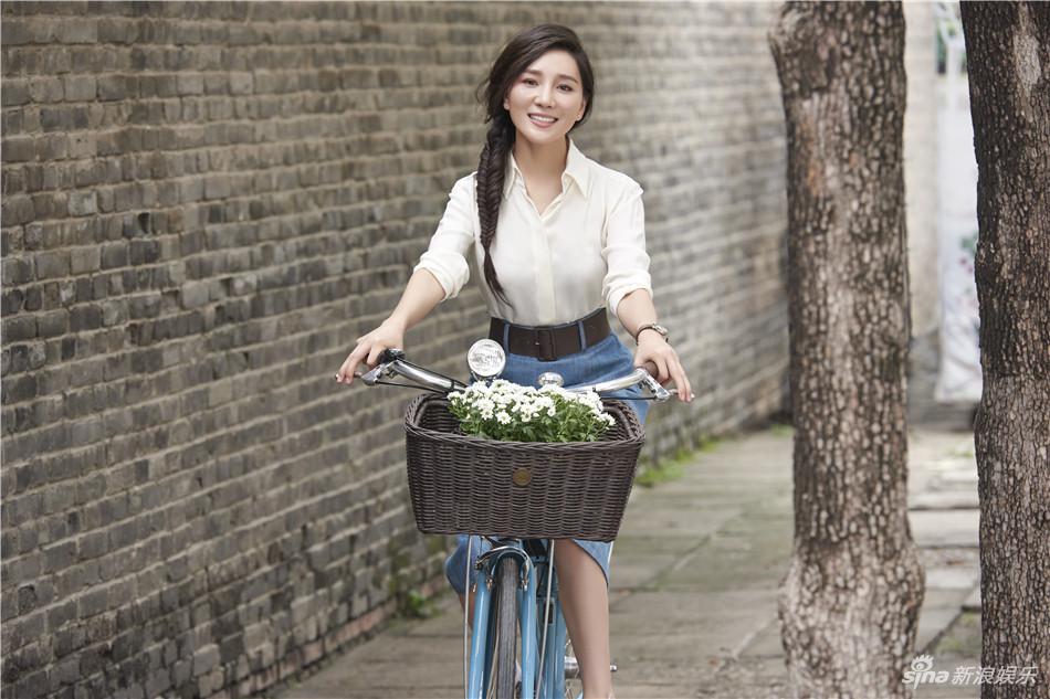 中国内地美女演员陈蓉初春大片曝光