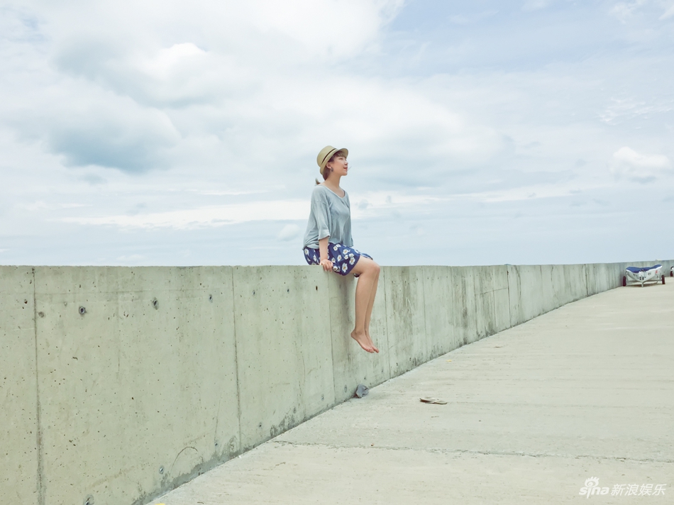 中国内地美女演员菅纫姿