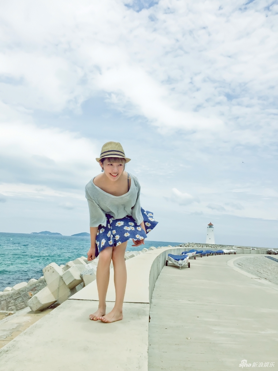 中国内地美女演员菅纫姿