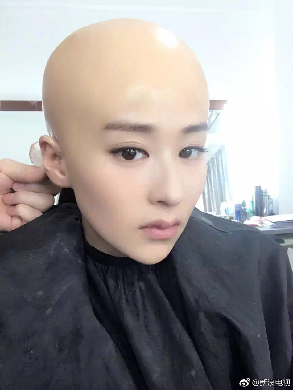 组图:颖儿光头照曝光不惧扮丑 与付辛博上演生离死别