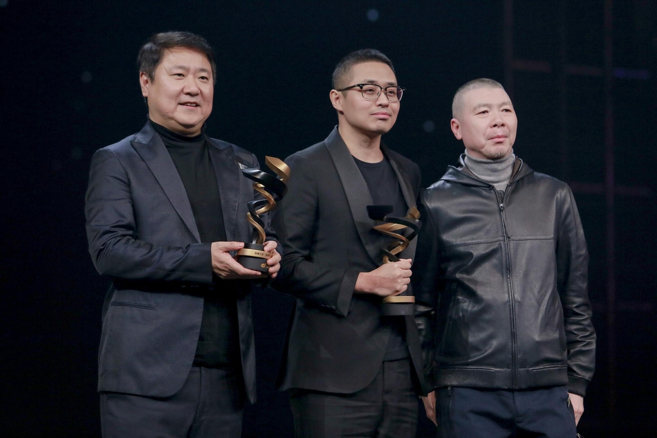 组图：李冰冰李宇春张艺谋等获微博之夜荣誉 周星驰送惊喜大礼