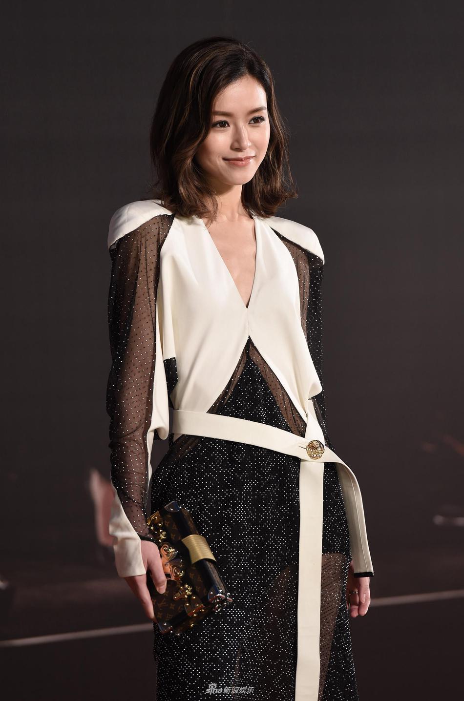 金像奖红毯星光闪耀 赵薇章子怡这是撞衫吗(组图)