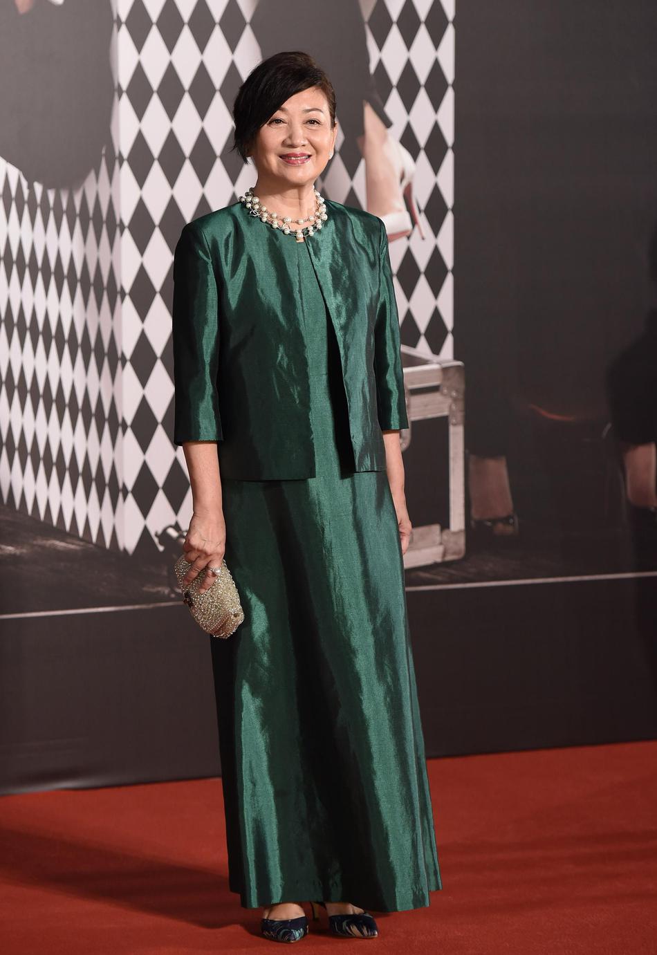 金像奖红毯星光闪耀 赵薇章子怡这是撞衫吗(组图)