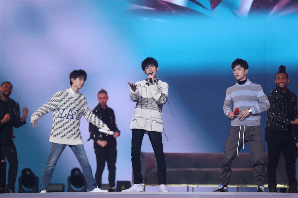 2018年明星演出报价_2018年一二三线明星出场费价格表港台明星艺人演出费