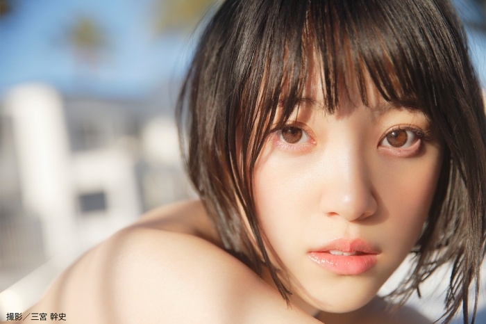 乃木坂46堀未央奈个人写真发布 肌肤发光满满少女感