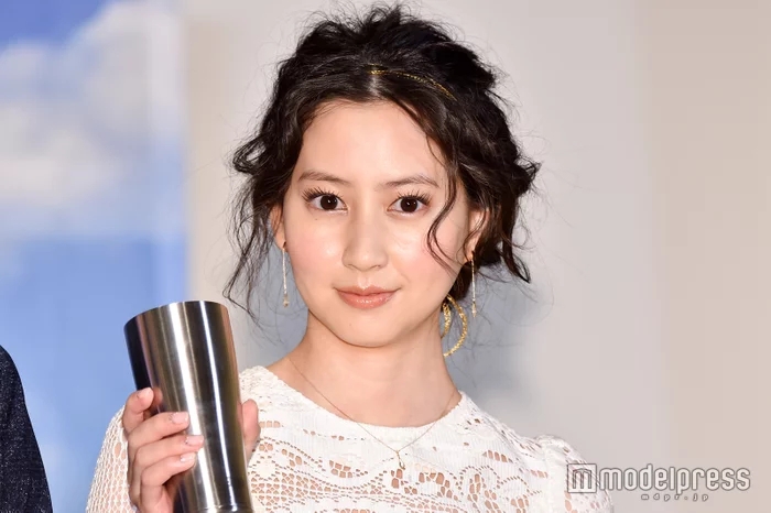 组图 模特河北麻友子出席活动露出美背被赞性感 高清图集 新浪网