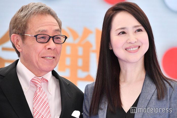 组图：樱井翔出席记者会 回忆初次参加《红白》时的情景