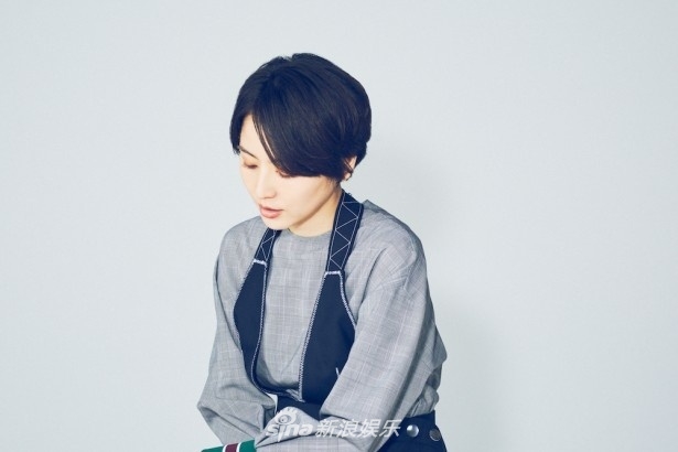 长泽雅美拍摄优雅写真 素雅大方气质显露