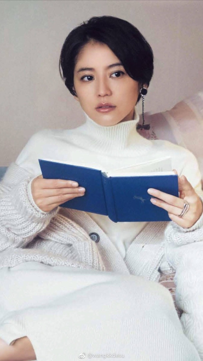 高桥一生长泽雅美共拍居家风写真 两人CP感十足