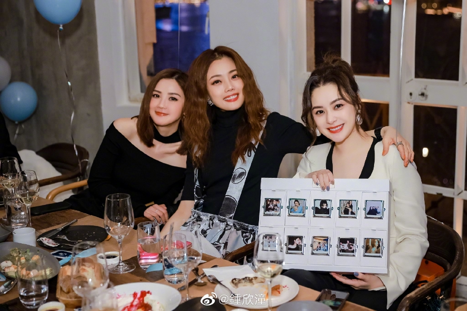 组图：阿娇晒图庆生 阿Sa容祖儿Selina郑希怡霍汶希亮相生日聚会_1