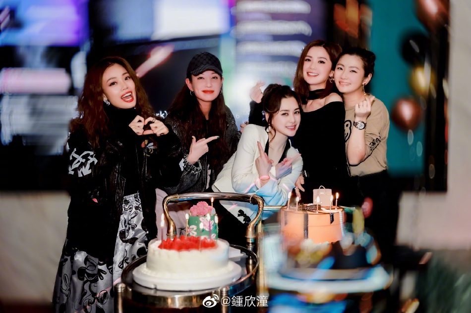 组图：阿娇晒图庆生 阿Sa容祖儿Selina郑希怡霍汶希亮相生日聚会_5